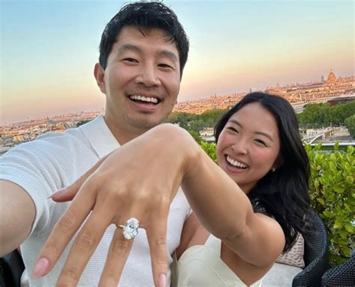 Julia Hsu Height, Age, Boyfriend, Biography, Wiki, Net Worth