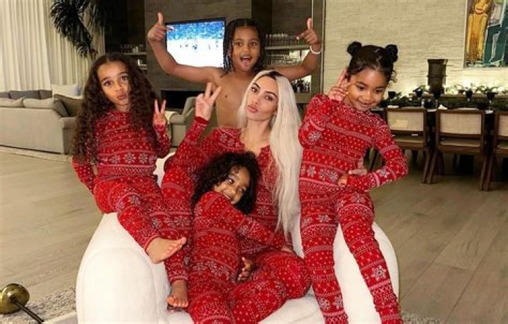 
Kim Kardashian Seemingly Denies Photoshop Accusations from Viral Family Christmas Eve Picture 
