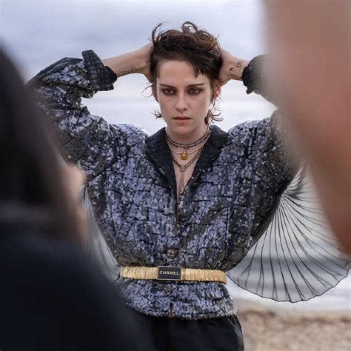 
Kristen Stewart Stars At Chanel Show 
