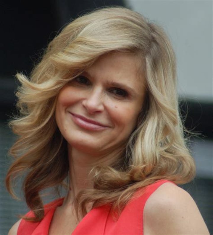 Kyra Sedgwick Height, Weight, Measurements, Bra Size, Shoe Size