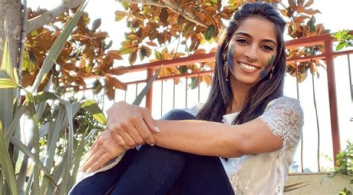 Laura Mellado (Youtuber) Wiki, Biography, Age, Height, Weight, Husband, Son, Net Worth