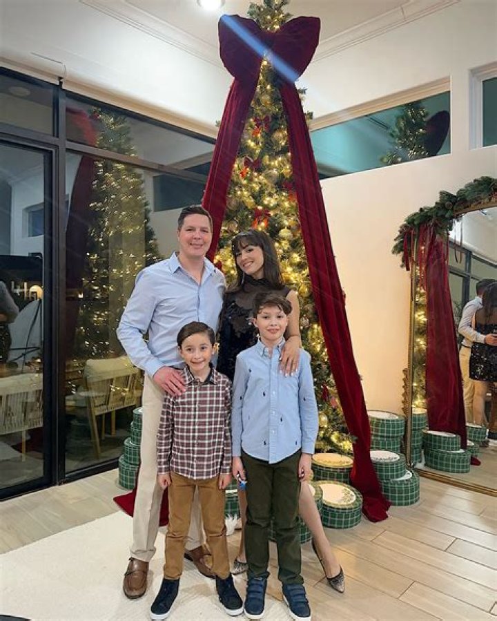 
Laura Reynoso Height, Age, Who, Husband, Biography, Wiki, Net Worth 