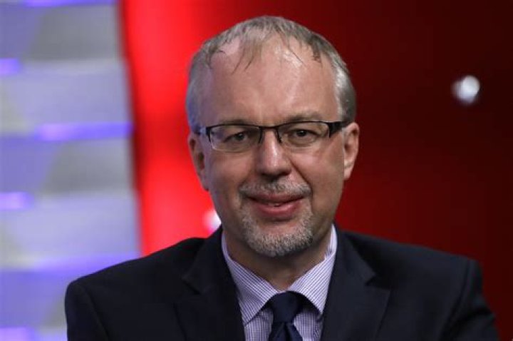 
Levi Sanders Height, Weight, Net Worth, Age, Birthday, Wikipedia, Who, Nationality, Biography 