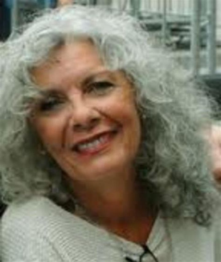 Lynne Deragon Net Worth