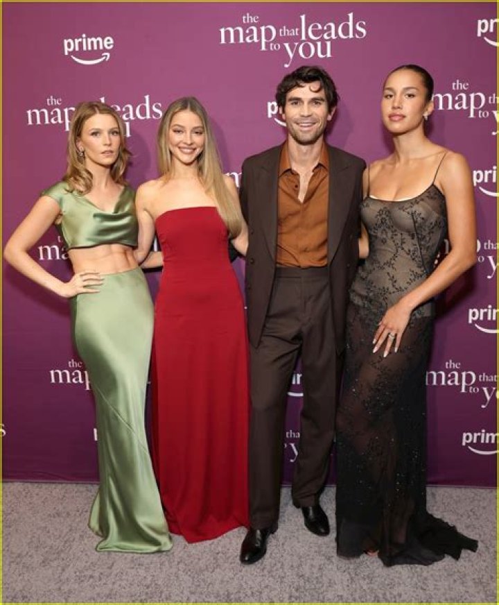 Madelyn Cline Parents: Meet Pam Cline, Mark Cline