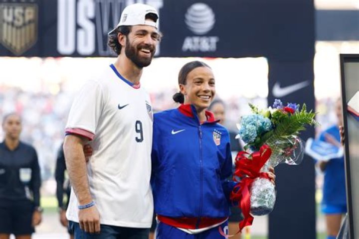 Mallory Pugh Nationality, Ethnicity: Who is Her Boyfriend Dansby Swanson? Wiki