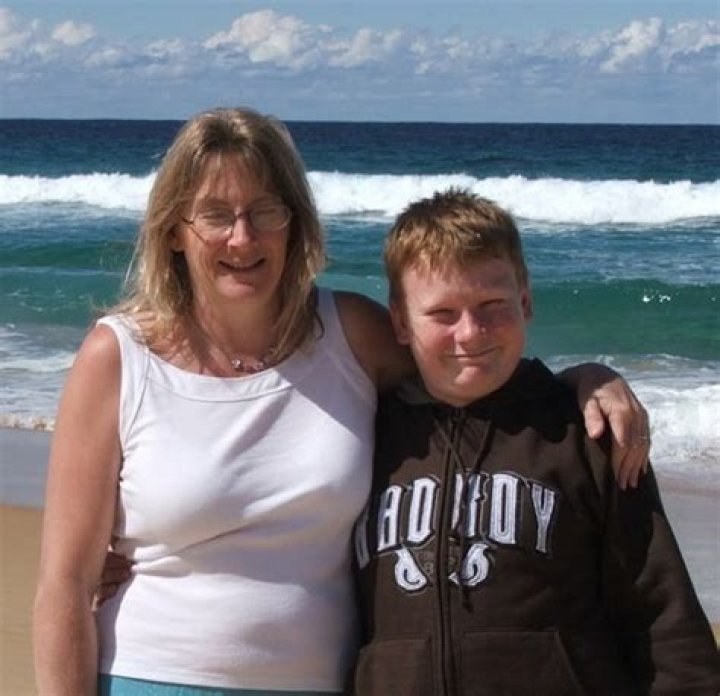 
Michael Finch Height, Weight, Net Worth, Age, Birthday, Wikipedia, Who, Nationality, Biography 