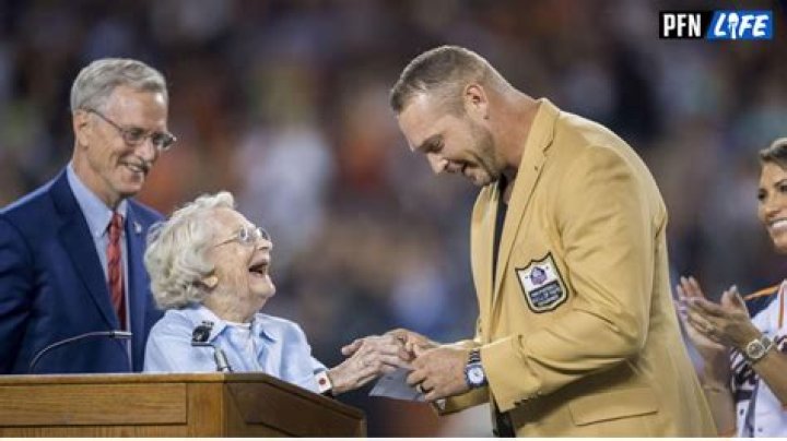 
Michael McCaskey Height, Weight, Net Worth, Age, Birthday, Wikipedia, Who, Nationality, Biography 