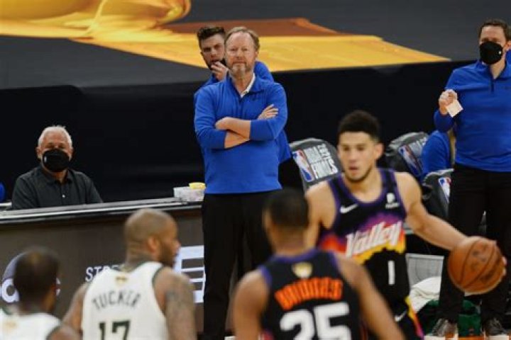 
Mike Budenholzer’s brothers: Who are Jim Budenholzer and Joe Budenholzer? 