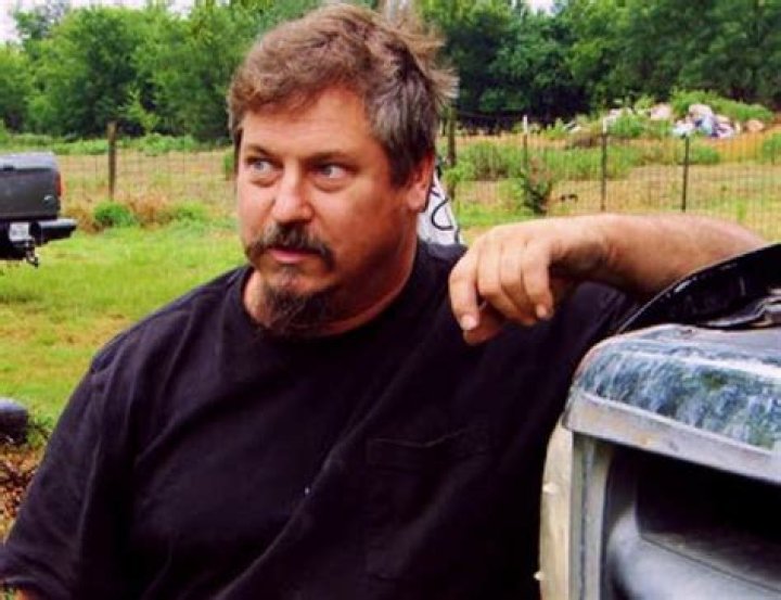 ‘Misfit Garage’ Tom Smith Wikipedia, Net Worth, Wife, Married, Obituary, Car