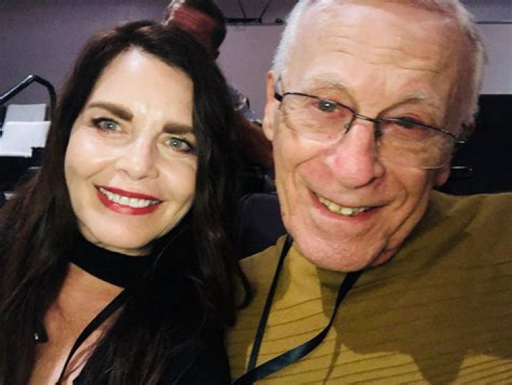 Mitzi Kapture Biography, Age, Husband, Family, Net Worth and Baywatch  