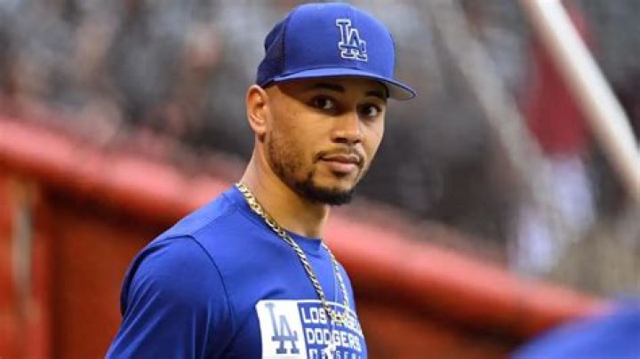 Mookie Betts Height, Weight, Net Worth, Age, Birthday, Wikipedia, Who, Nationality, Biography