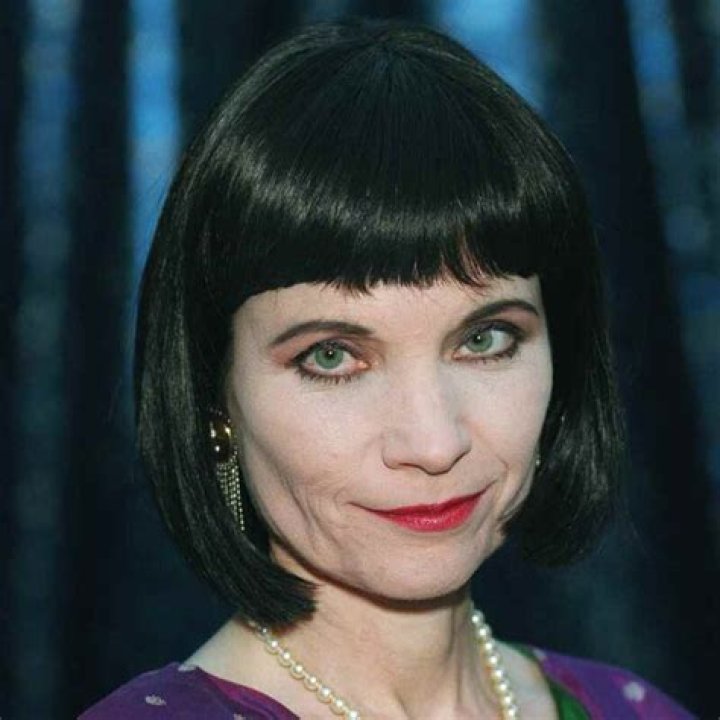 
Mystic Meg Husband | Was Margaret Anne Lake Married | Family And Net Worth 