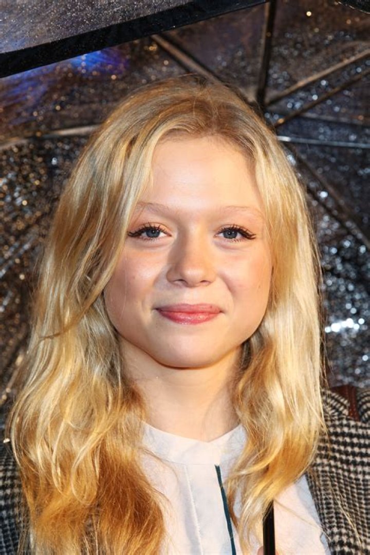 
Naomi Battrick Height, Weight, Net Worth, Age, Birthday, Wikipedia, Who, Nationality, Biography 