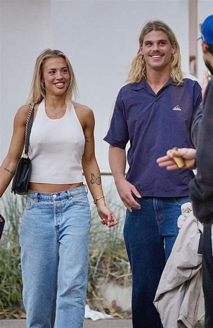 Nathalie Hembrow Age: 10 Facts On Tammy Hembrow’s Mother