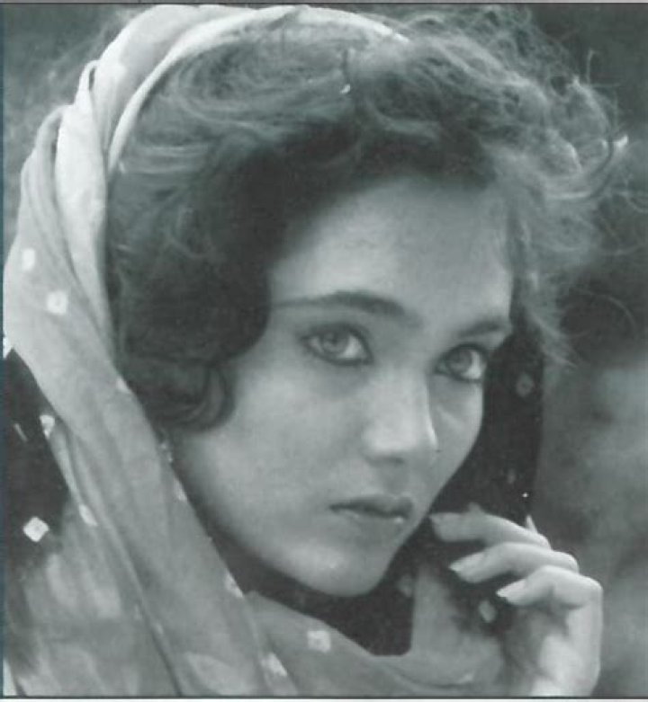 Naveeda Mehdi