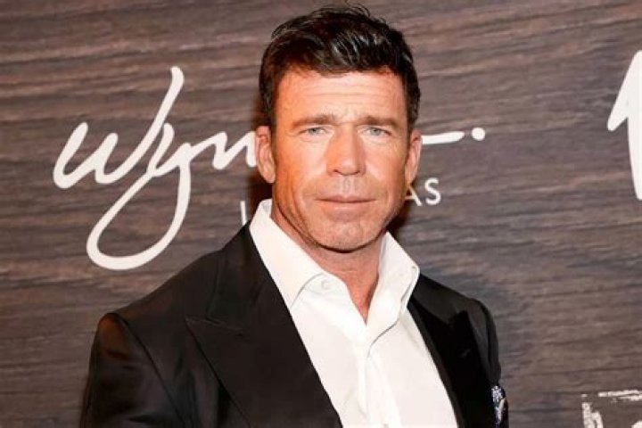 Nicolette Sheridan Height, Weight, Net Worth, Age, Birthday, Wikipedia, Who, Nationality, Biography