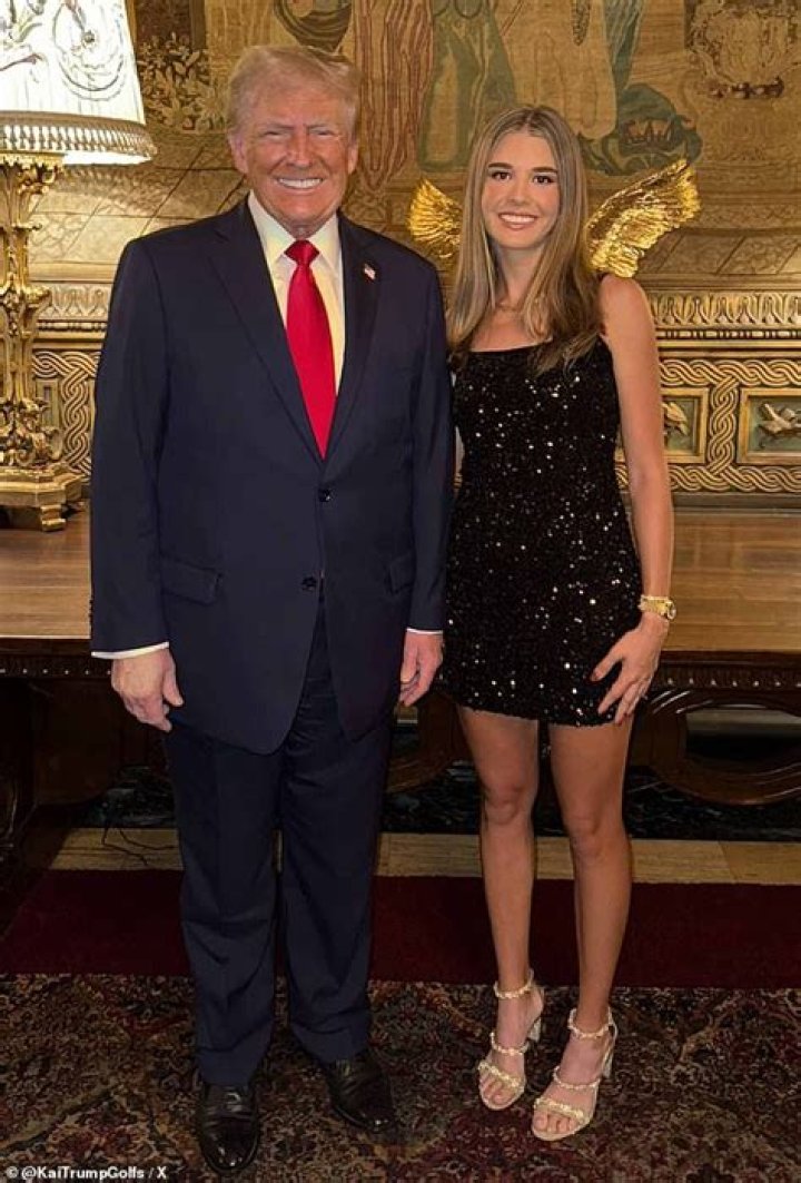 
Niko Kaim Height, Weight, Net Worth, Age, Birthday, Wikipedia, Who, Nationality, Biography 