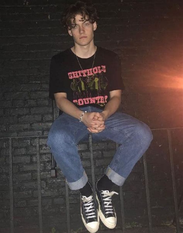 
Nikolas Nadiro Height, Weight, Net Worth, Age, Birthday, Wikipedia, Who, Nationality, Biography 