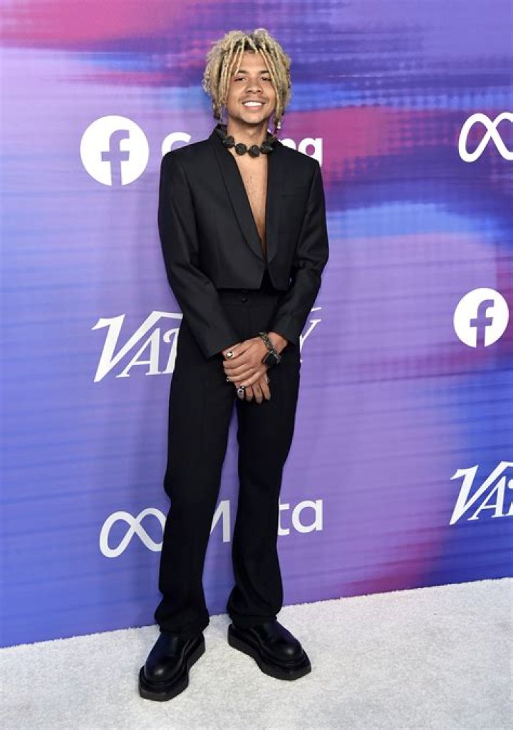 Nuni Dior Height, Weight, Net Worth, Age, Birthday, Wikipedia, Who, Nationality, Biography