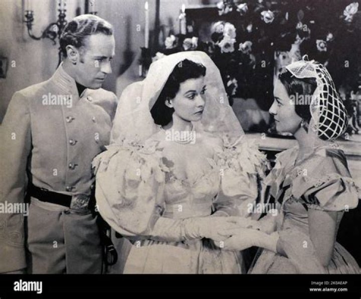 Olivia de Havilland Height, Weight, Net Worth, Age, Birthday, Wikipedia, Who, Nationality, Biography