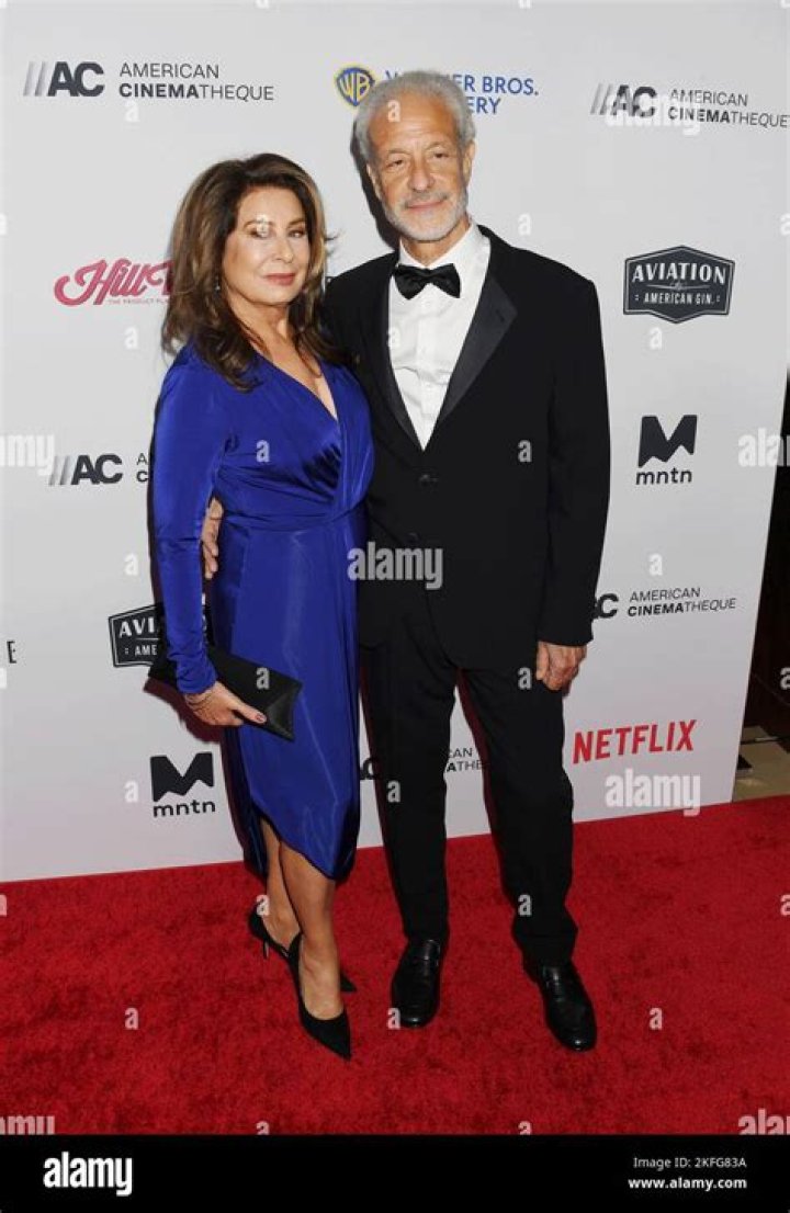 Paula Van Oppen Net Worth