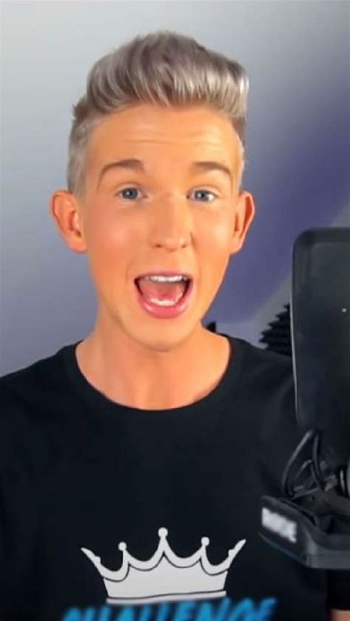 
Pontus Rasmusson (TikTok Star) Biography, Age, Height, Net Worth 