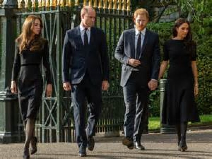 
Prince Harry, Meghan Markle Hold Hands, Exit Queen Elizabeth’s Service Behind Prince William, Kate Middleton 