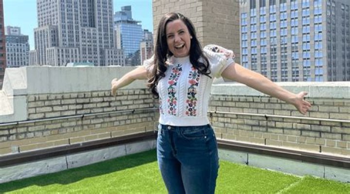 
Rachel Uzeta Height, Weight, Net Worth, Age, Birthday, Wikipedia, Who, Nationality, Biography 