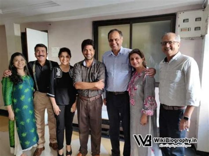 Rao Ramesh Height, Weight, Net Worth, Age, Birthday, Wikipedia, Who, Instagram, Biography