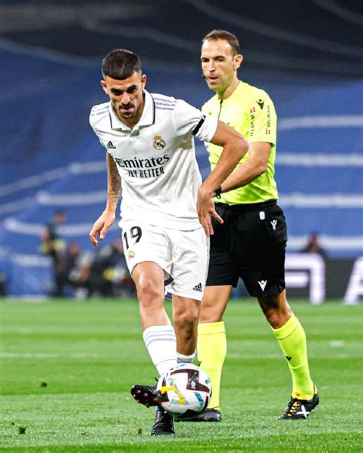 
Real Madrid held by Osasuna, Barca rise to top La Liga standings 