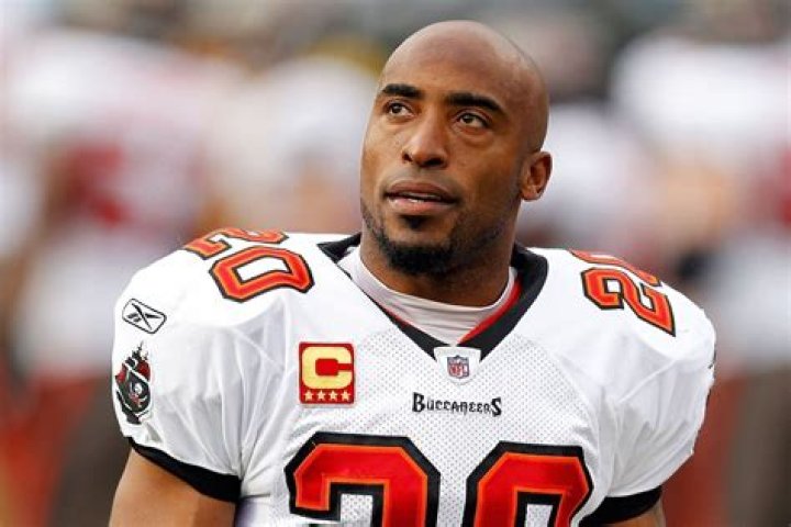 Ronde Barber Height, Weight, Net Worth, Age, Birthday, Wikipedia, Who, Nationality, Biography