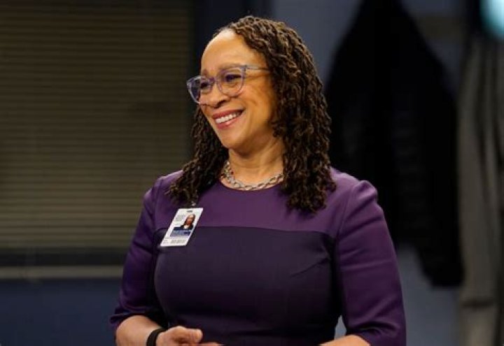 S. Epatha Merkerson Height, Weight, Net Worth, Age, Birthday, Wikipedia, Who, Nationality, Biography