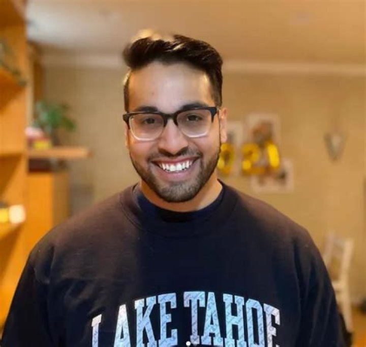 Saagar Enjeti Height, Weight, Net Worth, Age, Birthday, Wikipedia, Who, Instagram, Biography