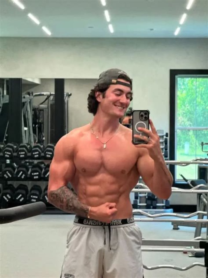 Saint West Height, Weight, Net Worth, Age, Birthday, Wikipedia, Who, Instagram, Biography