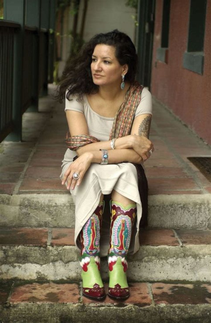 Sandra Cisneros