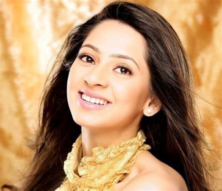 Shalmalee Desai Height, Weight, Net Worth, Age, Birthday, Wikipedia, Who, Instagram, Biography