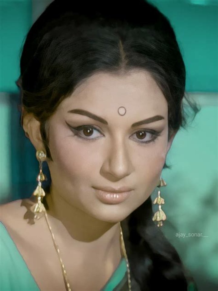 Sharmila Tagore