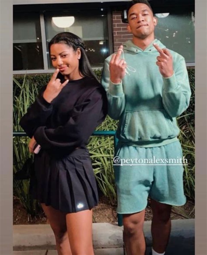 Steven & Renee Smith – Peyton Alex Smith Parents Siblings & Girlfriend