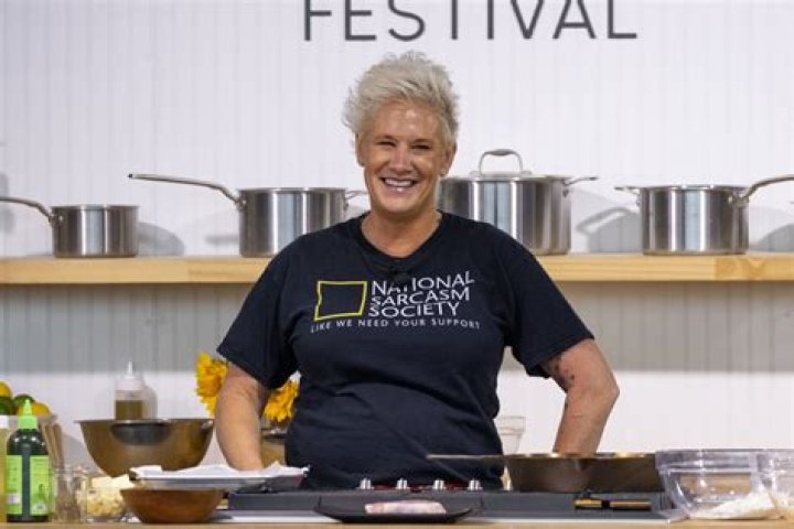 The Untold Truth Of Anne Burrell’s Partner – Koren Grieveson