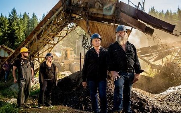 Gold Miner Tony Beets’ married life. Find all about the miner’s family and Biography