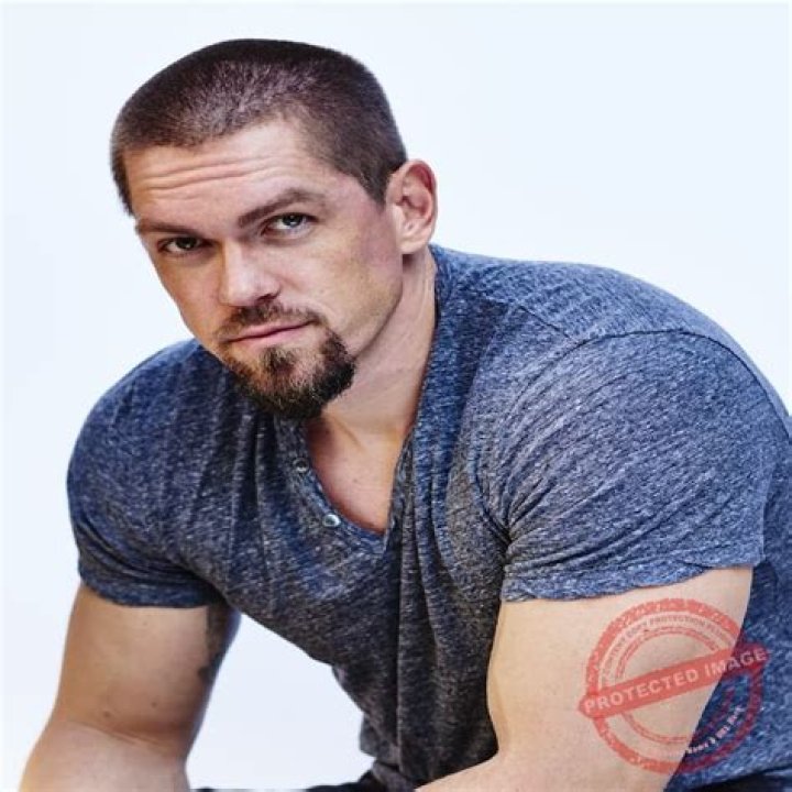
Travis Hammer Height, Weight, Net Worth, Age, Birthday, Wikipedia, Who, Nationality, Biography 
