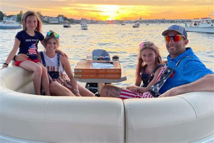 Travis Pastrana: Wife, net worth, tattoos, smoking & body facts