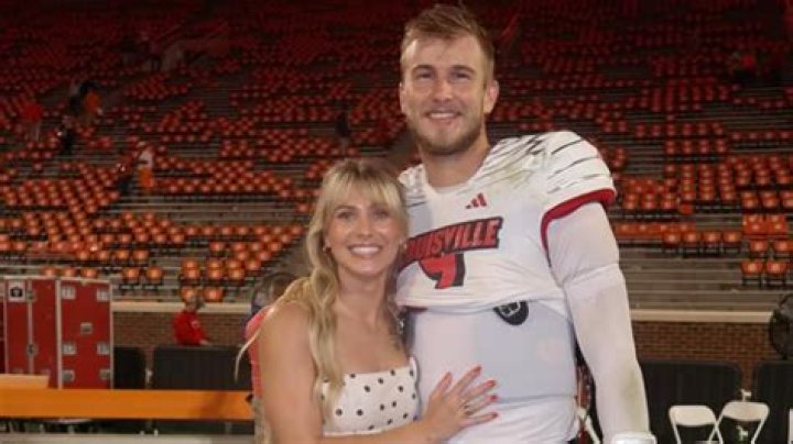 Tyler Shough Biography , Age, Height, Girlfriend, Parents, Family Instagram