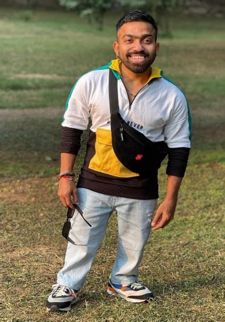 Vibhu Varshney Height, Weight, Net Worth, Age, Birthday, Wikipedia, Who, Nationality, Biography