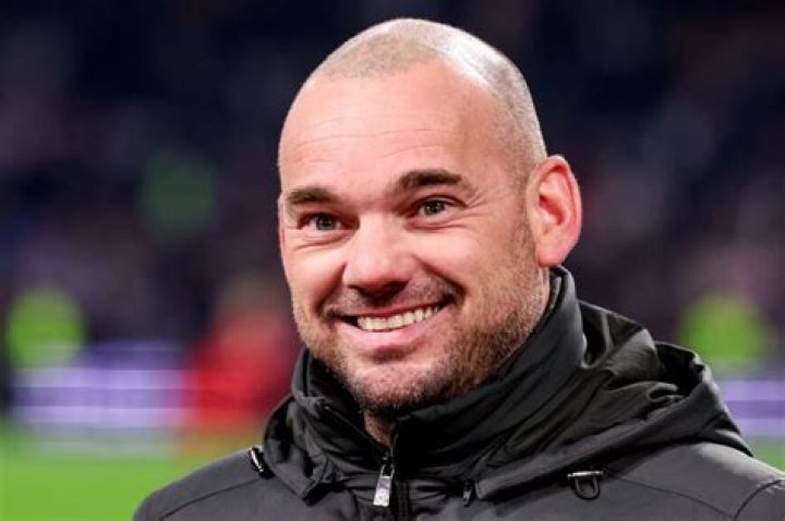 Wesley Sneijder Height, Weight, Body Measurements, Shoe Size