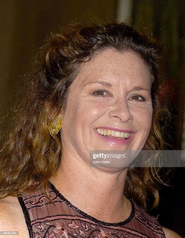 What is Stephanie Zimbalist doing today? Husband, Net Worth