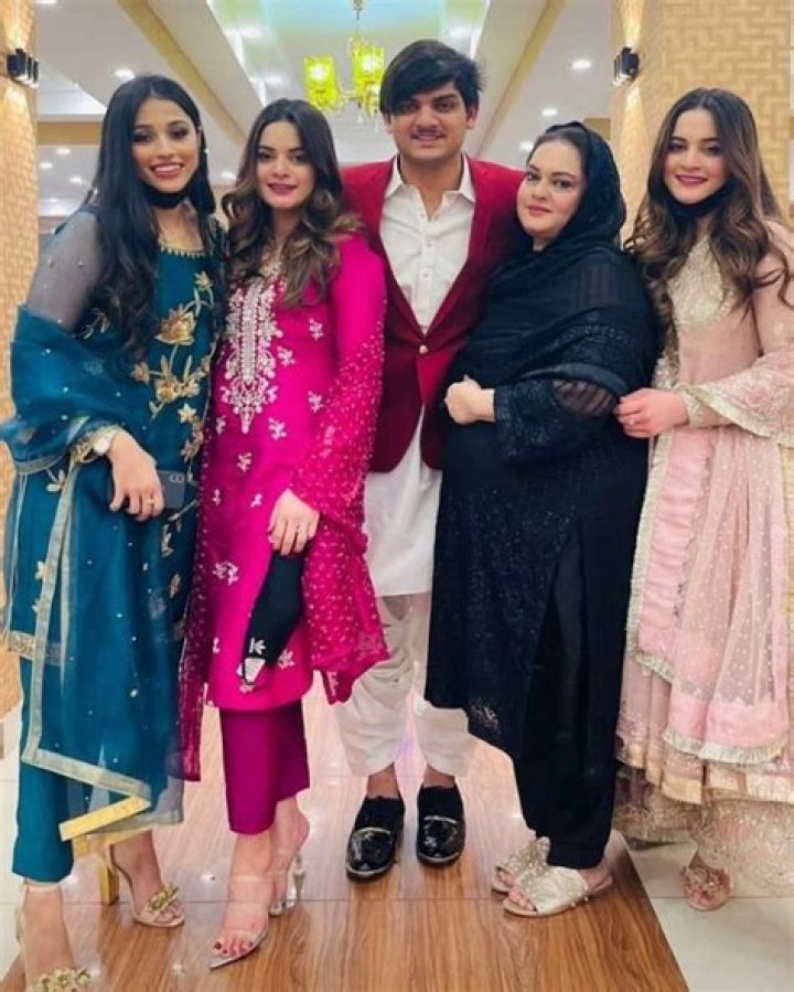 
Who Are Conrad Khan Parents Usman Khan And Nathalie Khan? Meet The ‘Peaky Blinders’ Actor Family 