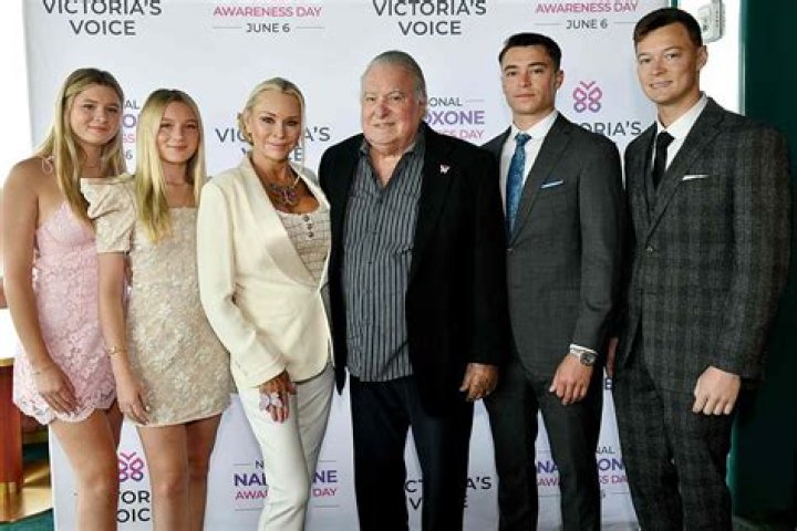 
Who are Jackie Siegels Parents? Jackie Siegel Biography, Parents Name, Nationality and More 