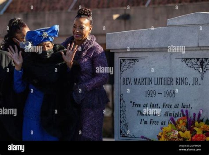 
Who is Christine King Farris, sister of Martin Luther King Jr passes away at 95? 